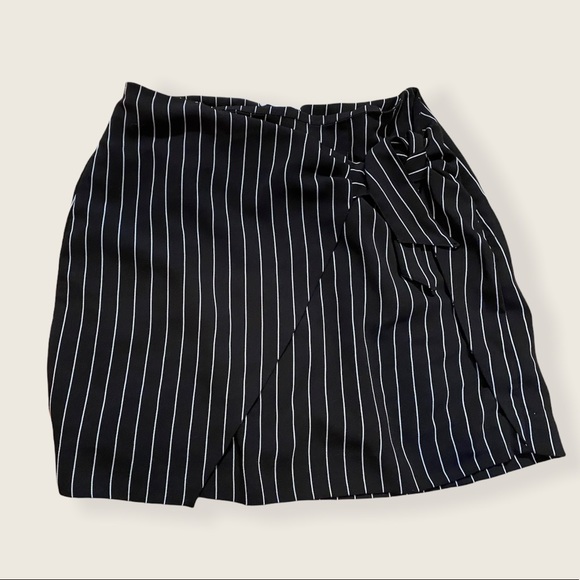 Pinstriped mini dress skirt - Picture 1 of 2